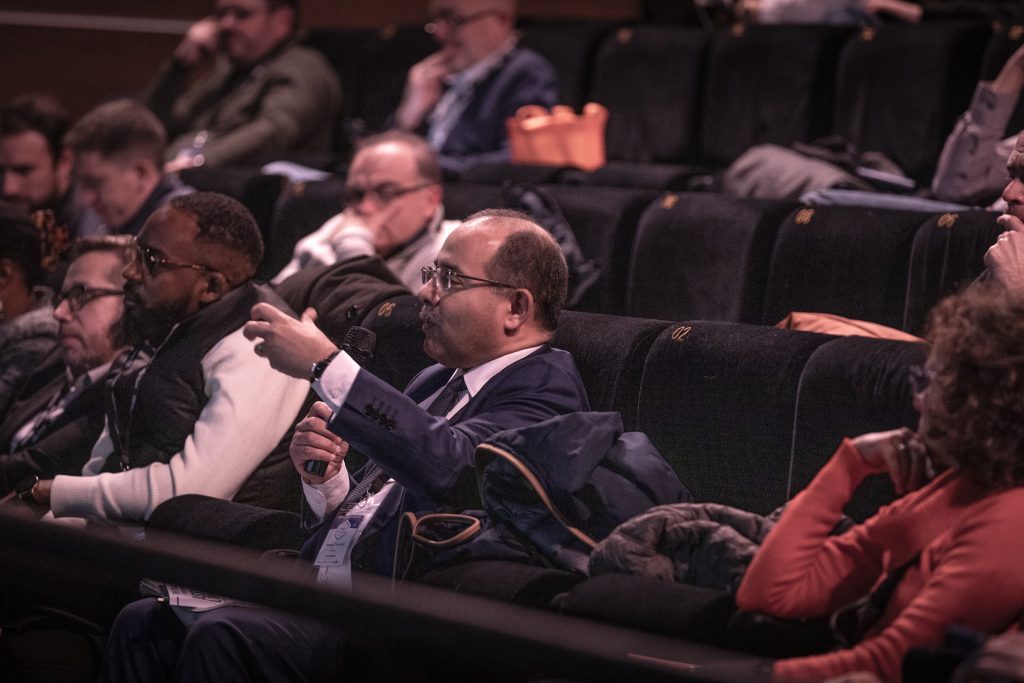 Échange avec le public lors des Assises de l'Innovation